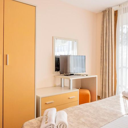Aparthotel Hotel Prestige City II Primorszko Kültér fotó