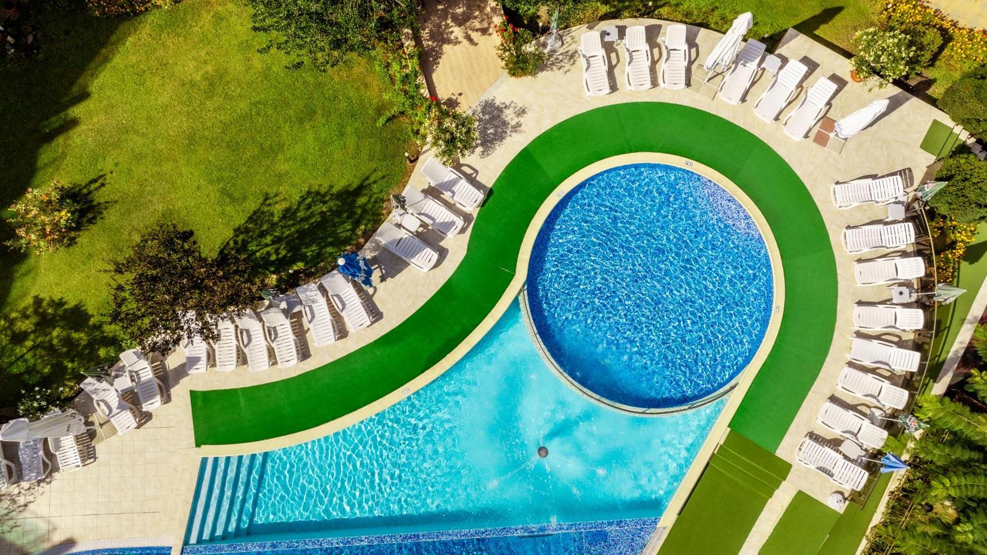 Aparthotel Hotel Prestige City II Primorszko Kültér fotó
