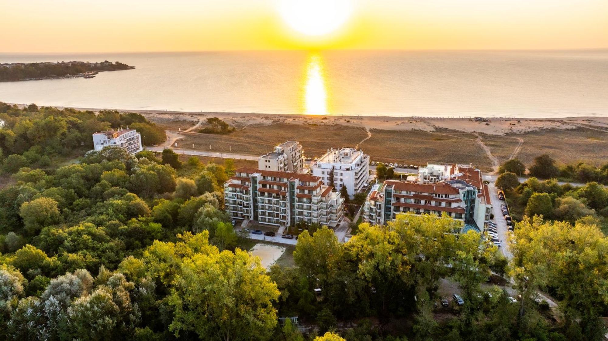 Aparthotel Hotel Prestige City II Primorszko Kültér fotó
