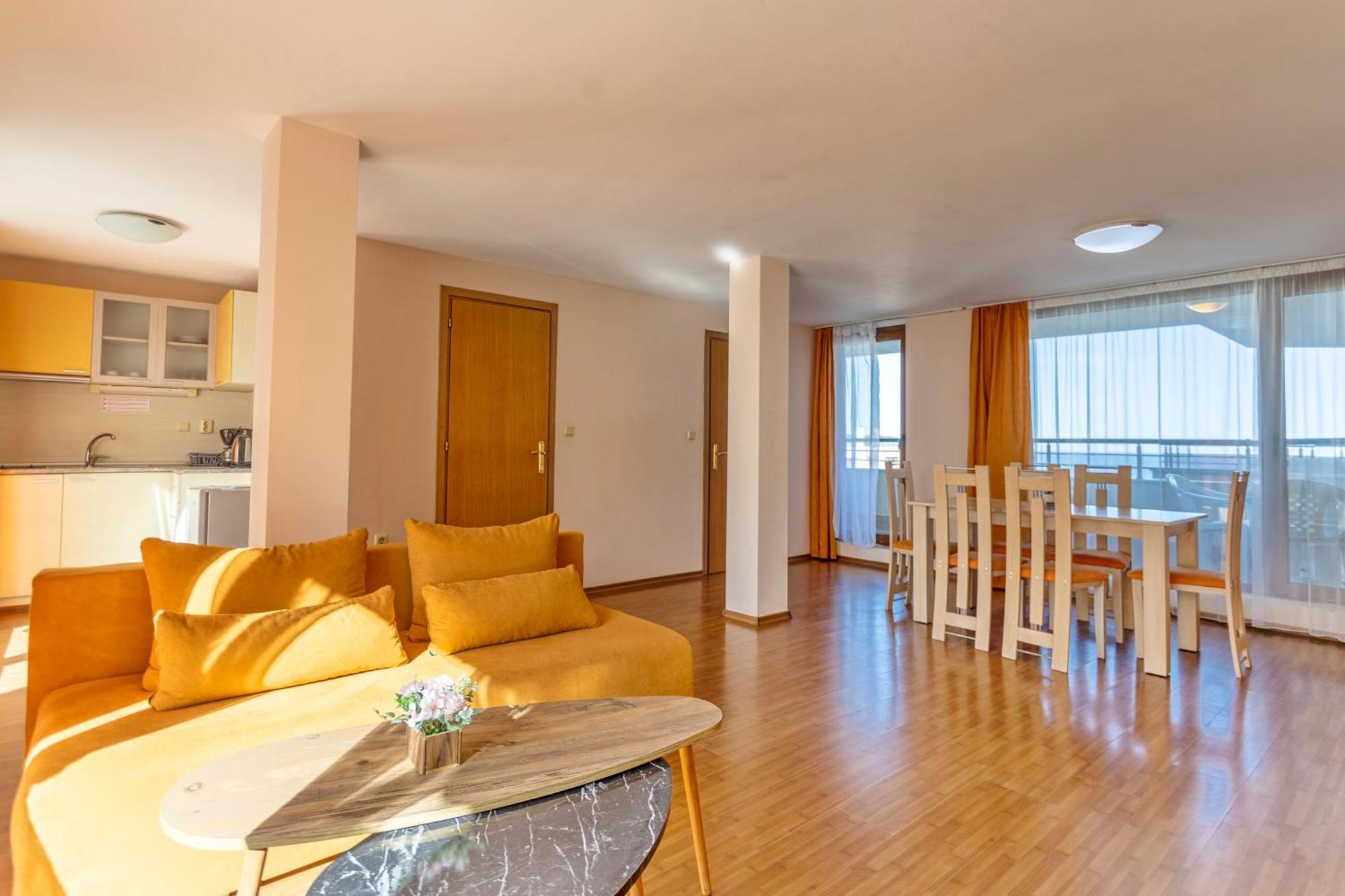 Aparthotel Hotel Prestige City II Primorszko Kültér fotó