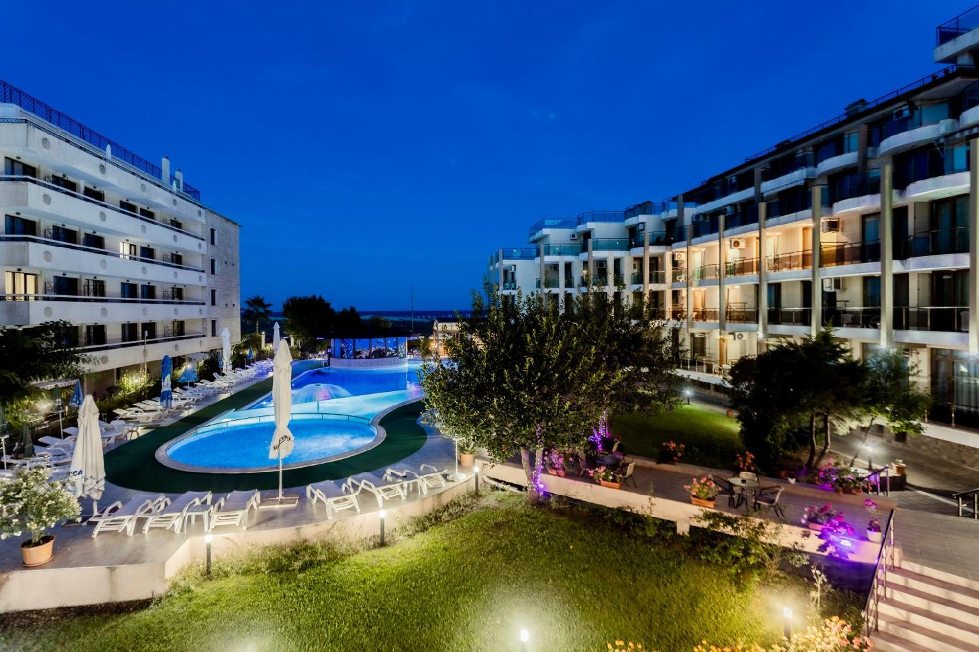 Aparthotel Hotel Prestige City II Primorszko Kültér fotó